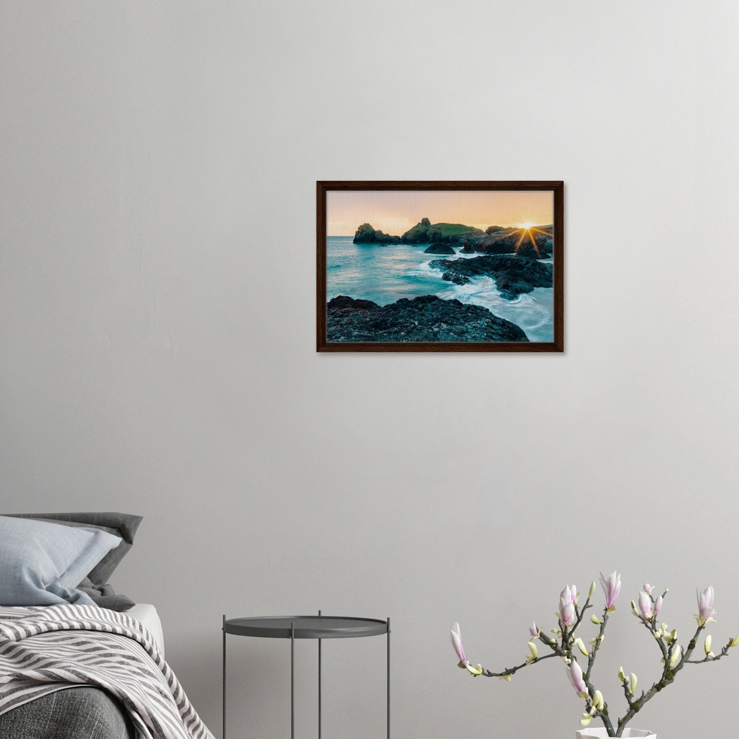 Kynance Cove cliffs and ocean in evening radiance