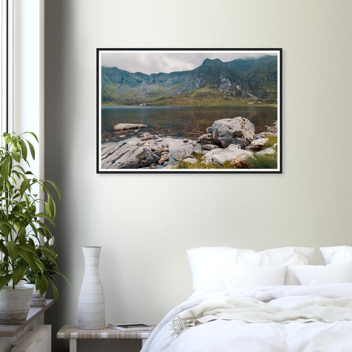 Atmospheric Welsh landscape framed print of Llyn Idwal lake