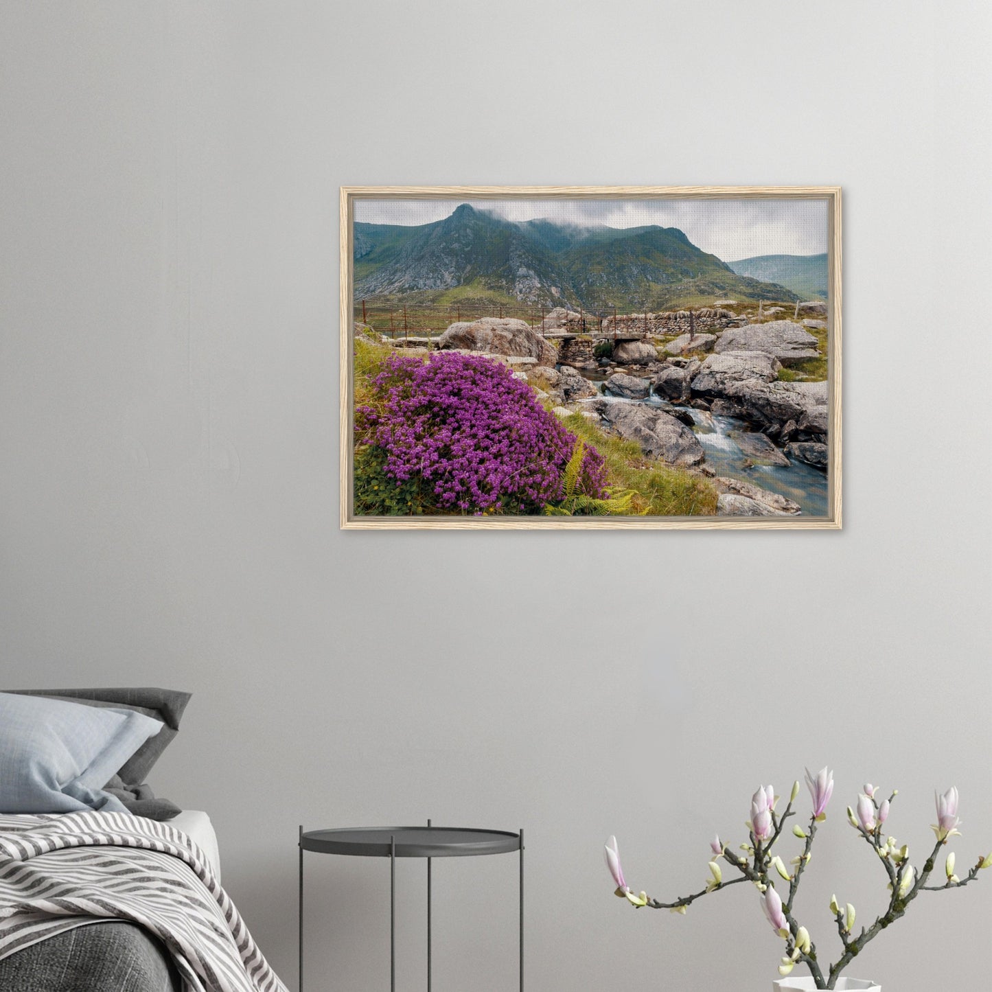 Lively mountain stream and heather in Snowdonia