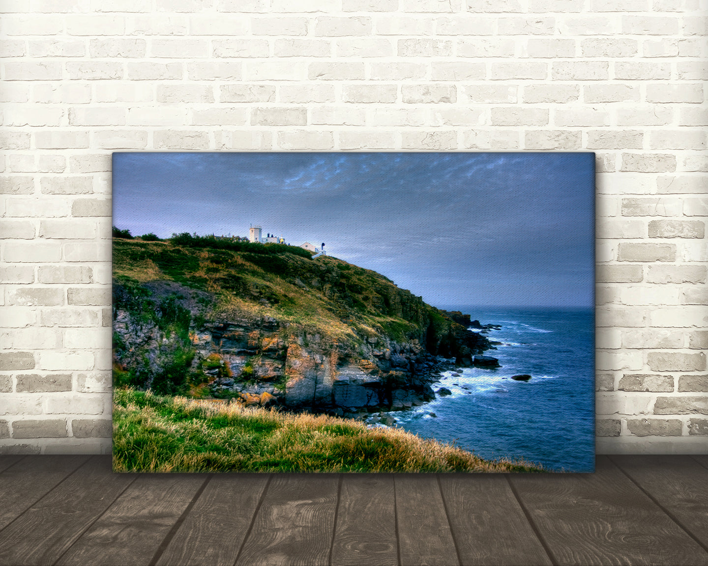 High-resolution coastal landscape photo of Lizard Point