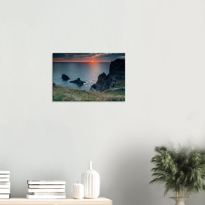 Pathway of light across the sea in Trethevy dusk canvas