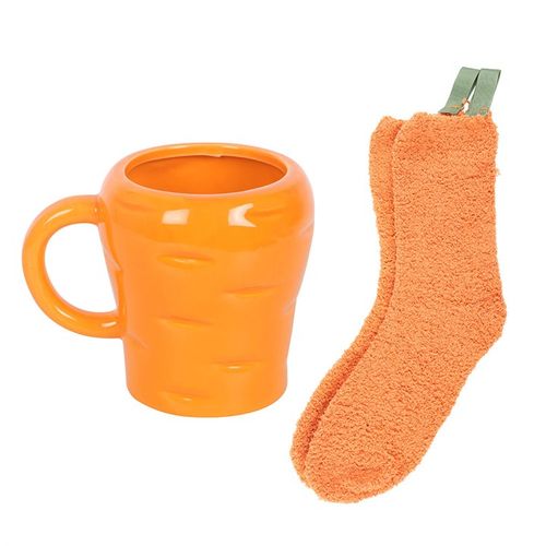 Carrot-shaped mug and fluffy socks gift set in bright orange